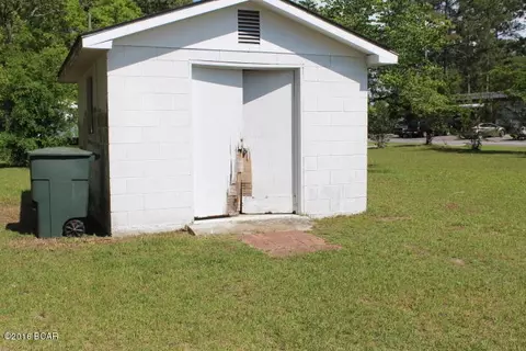 5374 8th St, Malone, FL 32445 photo 3
