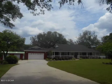 5202 Pine Ridge Dr, Chipley, FL 32428 photo 3