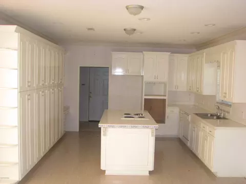 4876 Basswood Rd, Bascom, FL 32423 photo 8