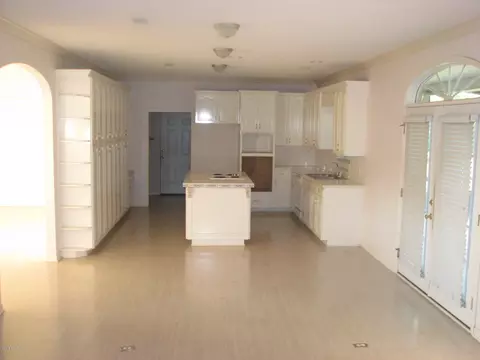 4876 Basswood Rd, Bascom, FL 32423 photo 9
