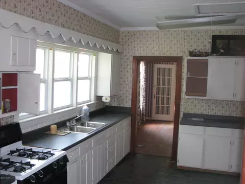 602 5th St, Chipley, FL 32428 photo 7