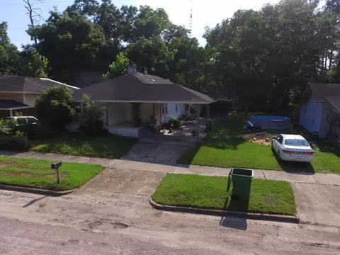 602 5th St, Chipley, FL 32428 photo 1