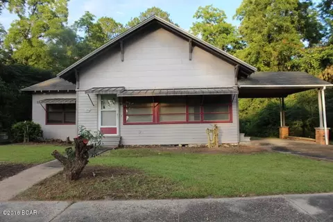 755 3rd St, Chipley, FL 32428 photo 1