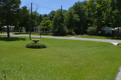 835 Maple, Chipley, FL 32428 photo 13