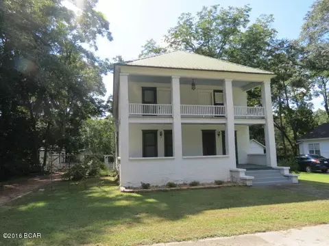 658 Main St, Chipley, FL 32428 photo 3