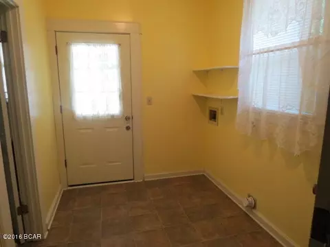 658 Main St, Chipley, FL 32428 photo 17