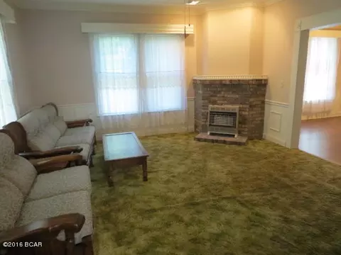658 Main St, Chipley, FL 32428 photo 8