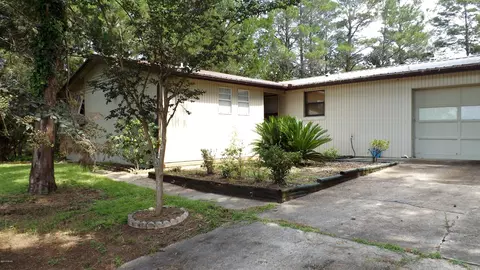 1747 Randolph Dr, Chipley, FL 32428 photo 3