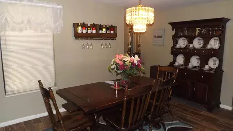 1747 Randolph Dr, Chipley, FL 32428 photo 4