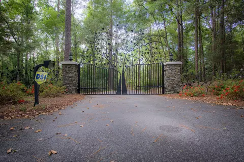 1276 Fairway, Chipley, FL 32428 photo 4