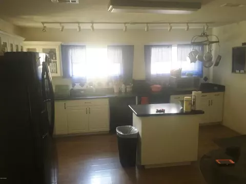 5447 10th St, Malone, FL 32445 photo 7