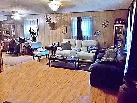 924 Jamie Dr, Chipley, FL 32428 photo 3