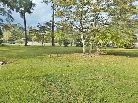 924 Jamie Dr, Chipley, FL 32428 photo 11