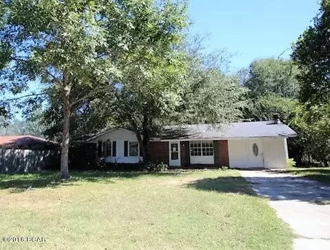 557 Davis St, Chipley, FL 32428 photo 1