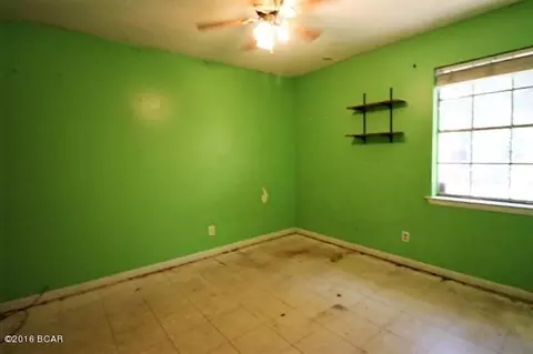 557 Davis St, Chipley, FL 32428 photo 8