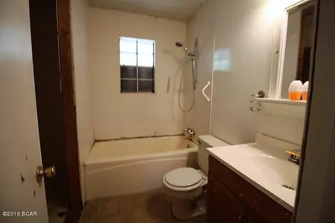 557 Davis St, Chipley, FL 32428 photo 9