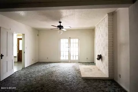 724 5th St, Chipley, FL 32428 photo 9