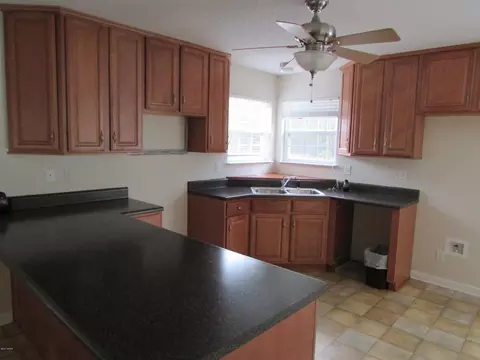 6840 Cox Rd, Bascom, FL 32423 photo 3