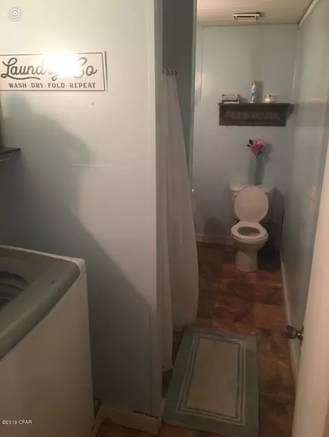 465 2nd St, Chipley, FL 32428 photo 5