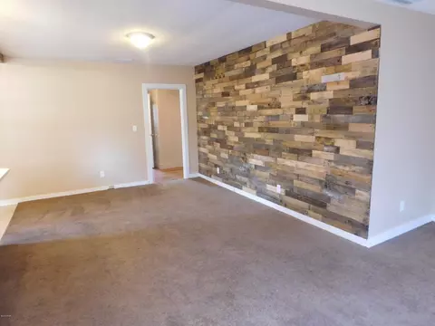 682 Main St, Chipley, FL 32428 photo 4