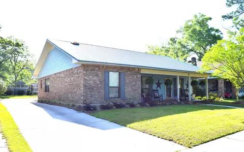 783 5th St, Chipley, FL 32428 photo 2