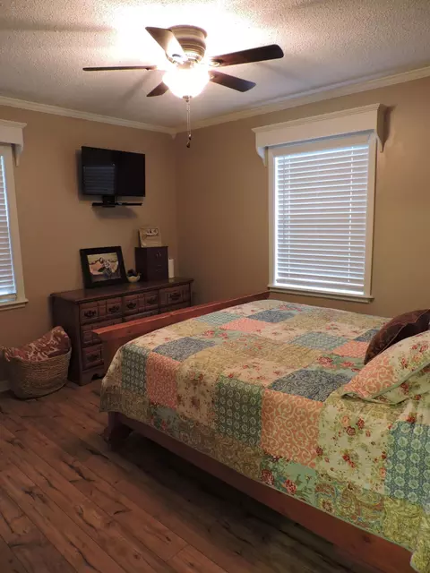 778 7th St, Chipley, FL 32428 photo 13