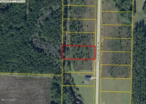 524 Lakepointe Dr, Chipley, FL 32428 photo 1
