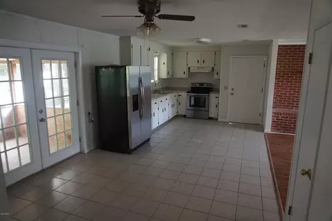 781 Gilbert Dr, Chipley, FL 32428 photo 9