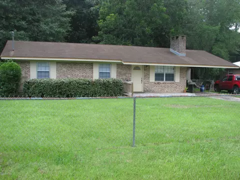 781 Gilbert Dr, Chipley, FL 32428 photo 1