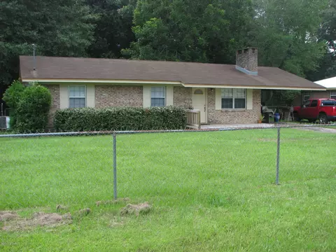 781 Gilbert Dr, Chipley, FL 32428 photo 4