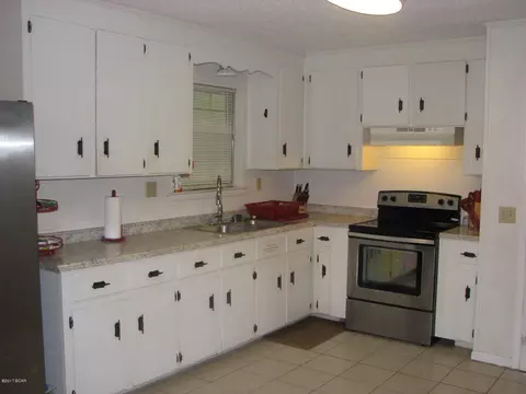 781 Gilbert Dr, Chipley, FL 32428 photo 10