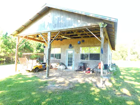 1095 Earlene Ln, Chipley, FL 32428 photo 13