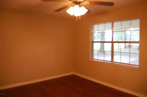 4914 Satin Dr, Bascom, FL 32423 photo 2