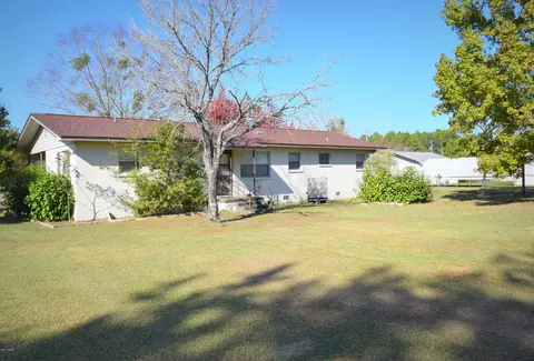 817 Maple St, Chipley, FL 32428 photo 16