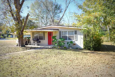 818 S 8th St, Chipley, FL 32428 photo 1