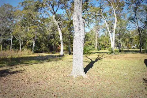 818 S 8th St, Chipley, FL 32428 photo 10