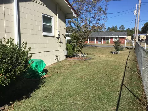 1241 Grace Ave, Chipley, FL 32428 photo 14