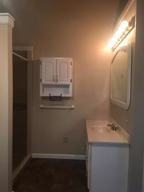 3022 Caroline Dr, Chipley, FL 32428 photo 5