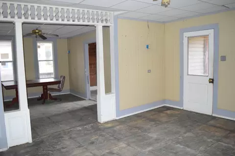 651 3rd St, Chipley, FL 32428 photo 2