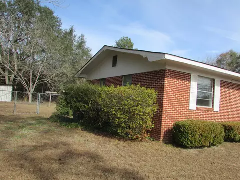 4960 Highway 2, Malone, FL 32445 photo 2