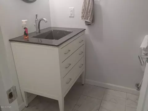 501 E 4th St, Lynn Haven, FL 32444 photo 4