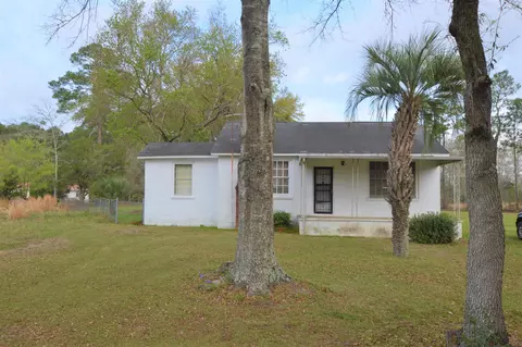 417 6th St, Chipley, FL 32428 photo 1