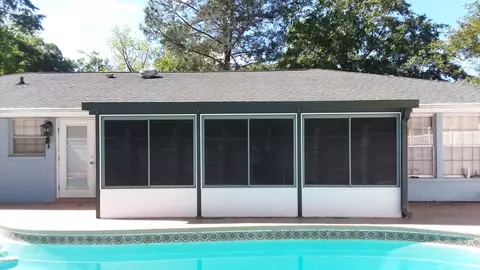 645 3rd St, Chipley, FL 32428 photo 3