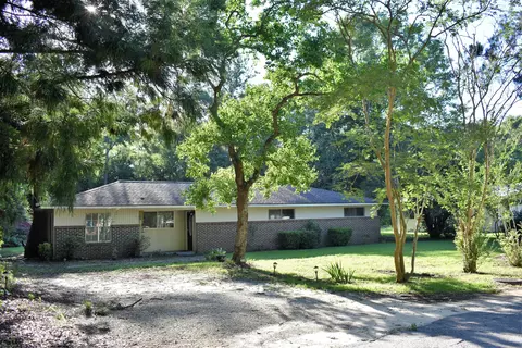 844 Maple St, Chipley, FL 32428 photo 1