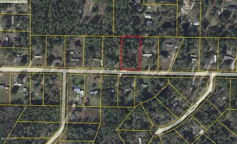 6811 Oakenshaw Dr, Youngstown, FL 32466