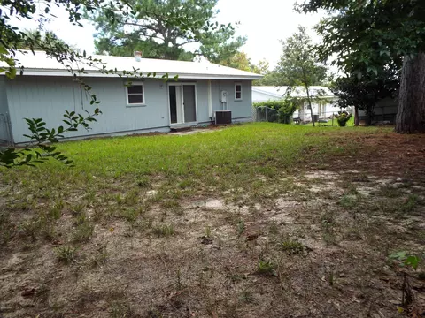 1811 Paris Ln, Chipley, FL 32428 photo 25