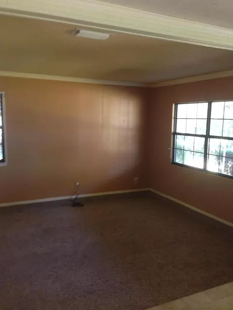 6731 Lovedale Rd, Bascom, FL 32423 photo 4