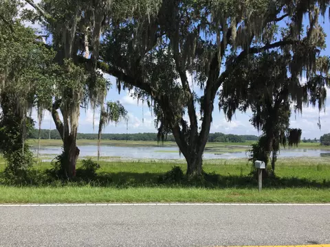 6731 Lovedale Rd, Bascom, FL 32423 photo 2