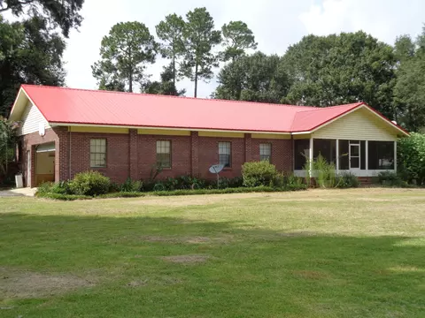 814 Haley Dr, Chipley, FL 32428 photo 1