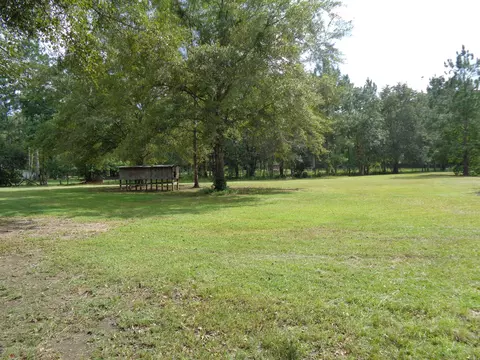 814 Haley Dr, Chipley, FL 32428 photo 11